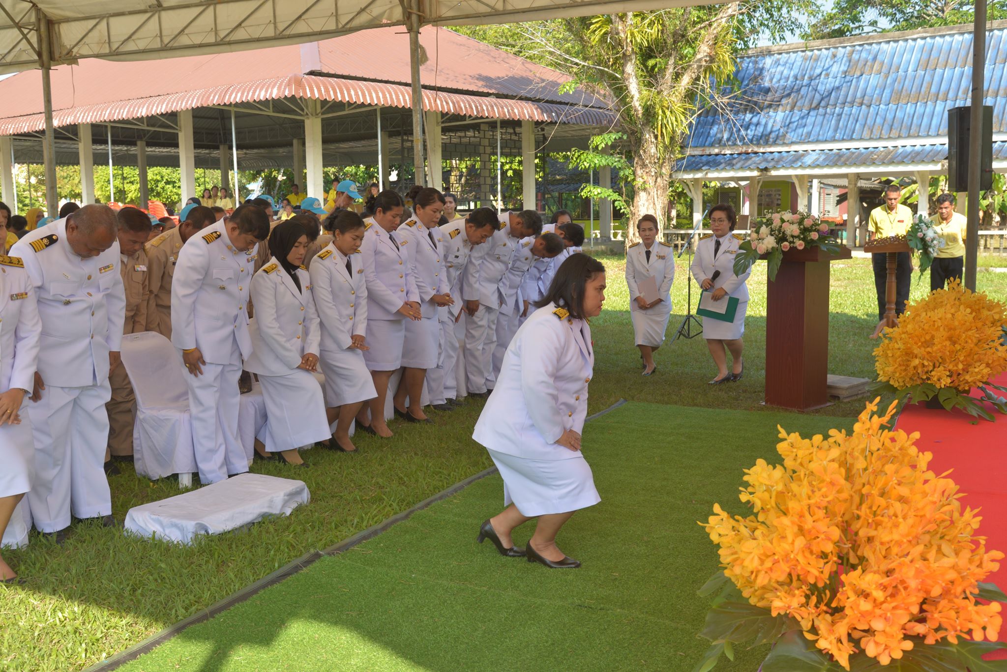 โครงการพิธีรับพระราชทานพระบรมฉายาลักษณ์ พระบาทสมเด็จพระเจ้าอยู่หัวและสมเด็จพระนางเจ้าฯ พระบรมราชินี 